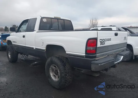 1997 Dodge Ram 2500 St из США, поврежденный, VIN 3B7KF23Z4VM569094